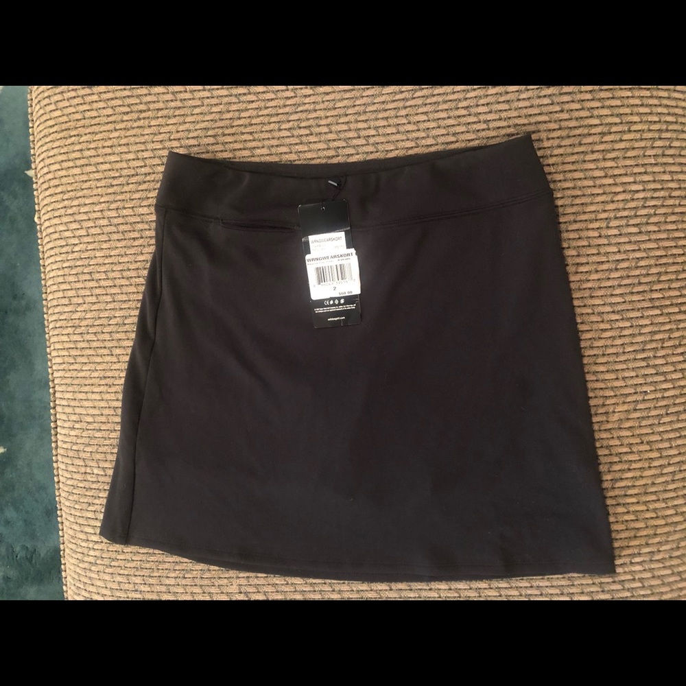 Adidas women’s golf skort size 2